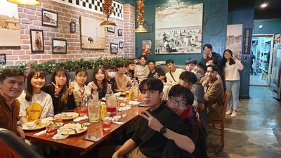公行系113學年導師生餐會圖片